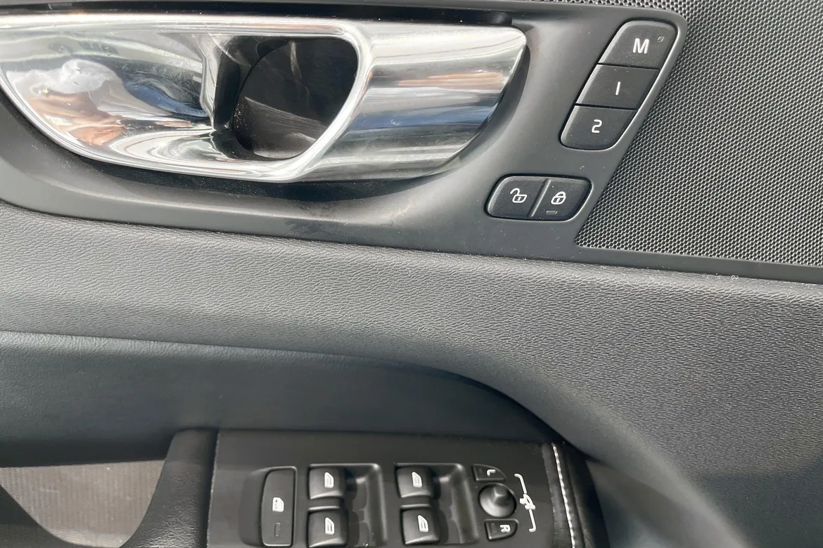 picture of a car