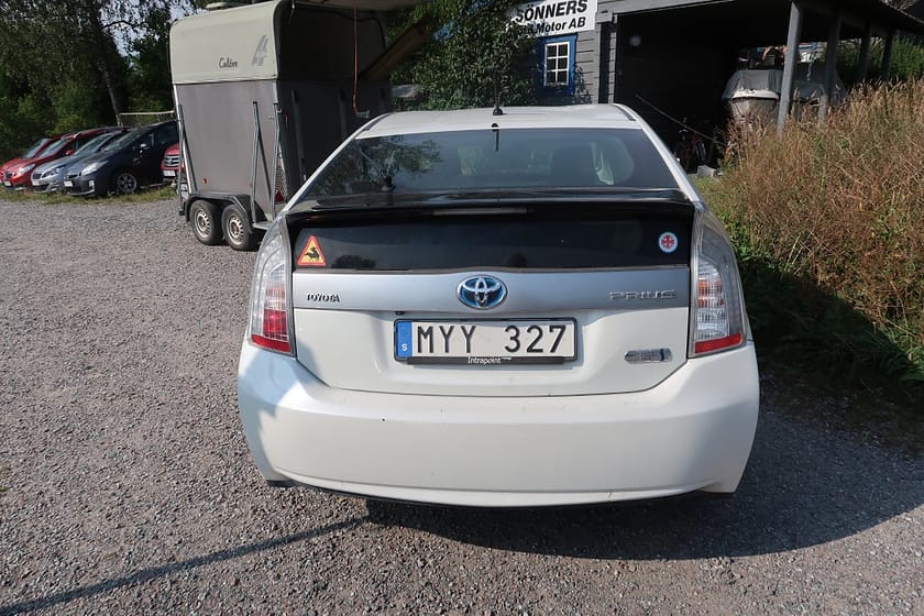 Bild 4 av Toyota Prius Plug-in Hybrid 1.8 VVT-i + 3JM CVT Euro 5