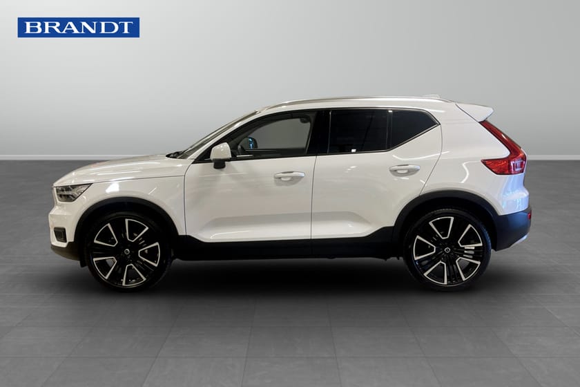 Bild 2 av Volvo XC40 B4 FWD Bensin Mom Adv Navi Pro Edt