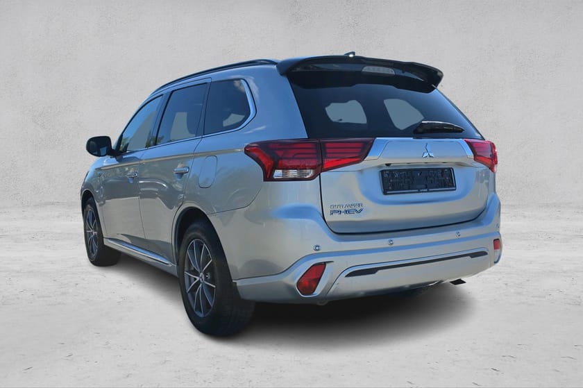 Bilde 3 av Mitsubishi Outlander PHEV S-Edition/360Kam/Carplay/Skinnseter/ACC/Norsk++