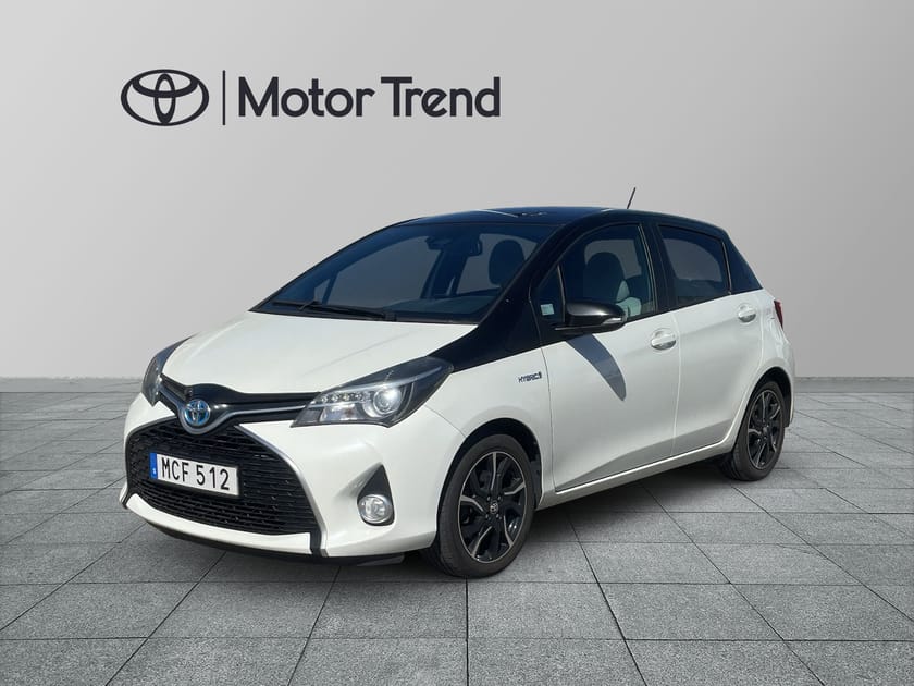Bild 1 av Toyota Yaris Hybrid e-CVT 101hk,Style Bi-Tone,Automat