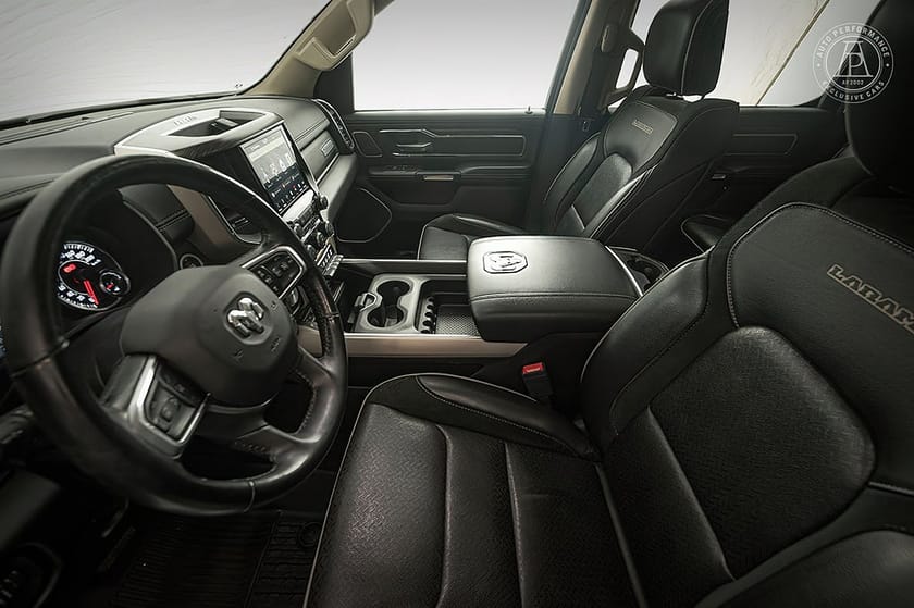Bild 4 av RAM 1500 Crew Cab Laramie 5.7 V8 / Hemleverans /