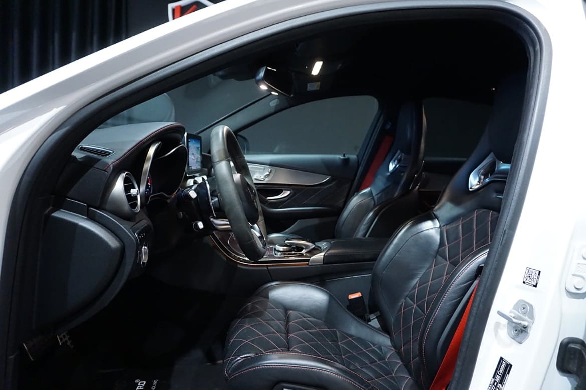 Mercedes-Benz C-Klass 2015 - miniatyr 16