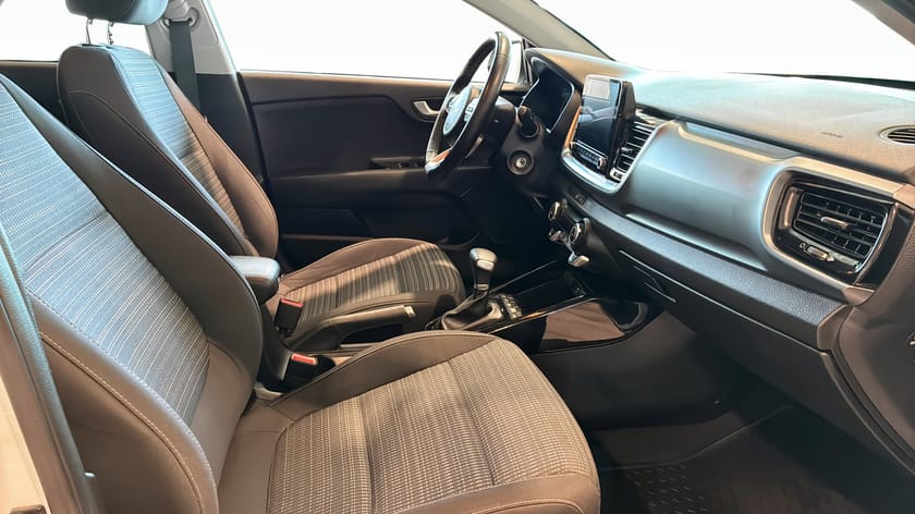 Bild 3 av Kia Stonic Advance 48V MHEV 120HK Aut / Kamera / Rattvärme
