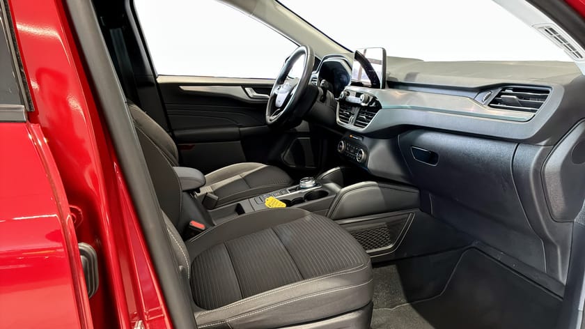 Bild 3 av Ford Kuga Plug-In Hybrid TITANIUM, Ladd  225hk