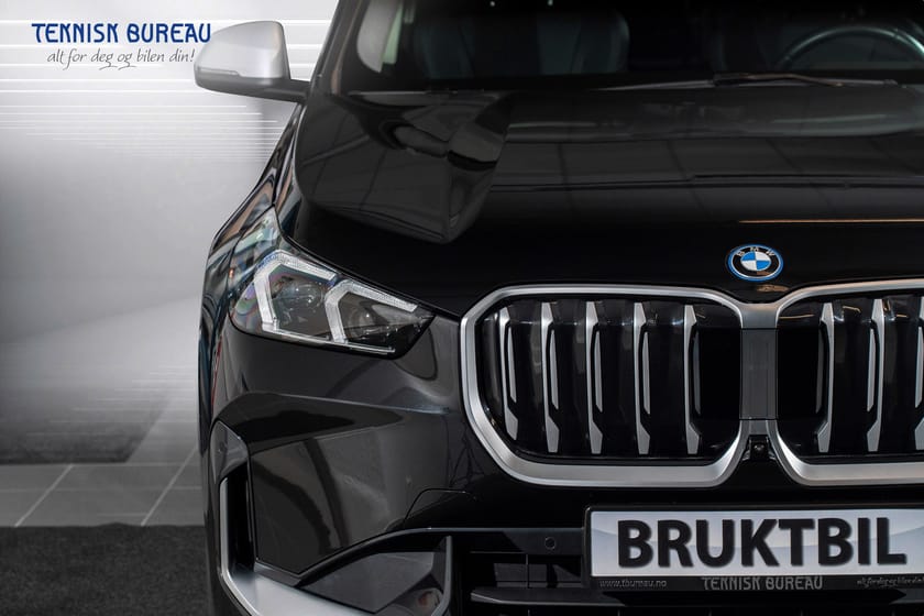 Bilde 3 av BMW iX1 xDrive30 – xLine Skinn.int, Ryggekamera