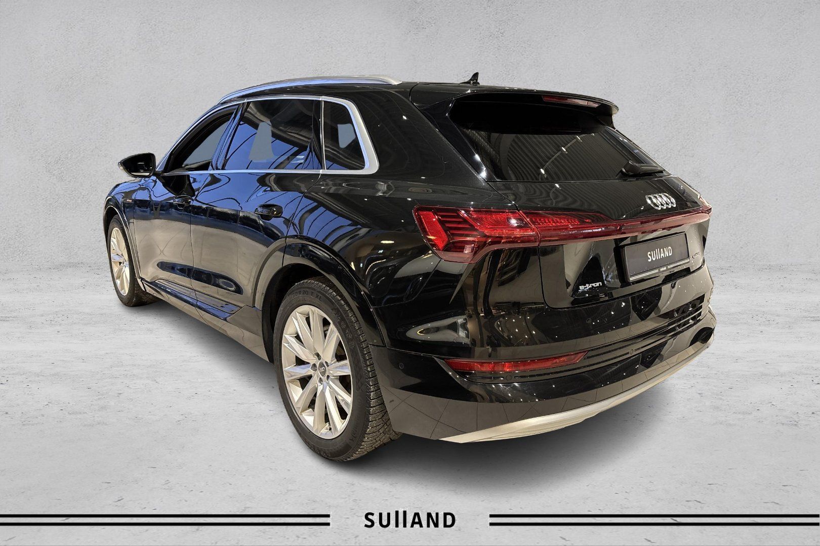 Thumnail bilde 2 av Audi e-tron 55 quattro