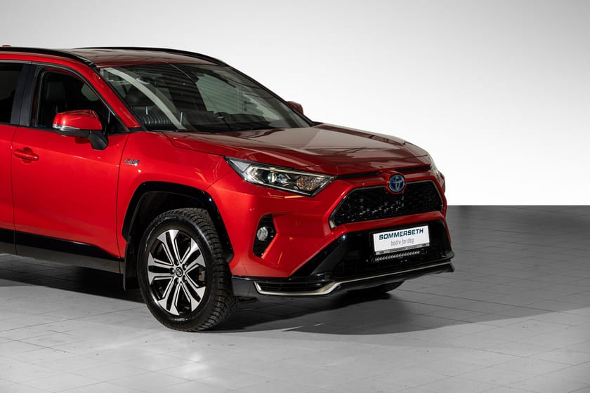 Bilde 2 av Toyota RAV4 Plug-in Hybrid PHEV AWD-i Active 1-eier/Rattvarme/ACC/Ekstralys +++