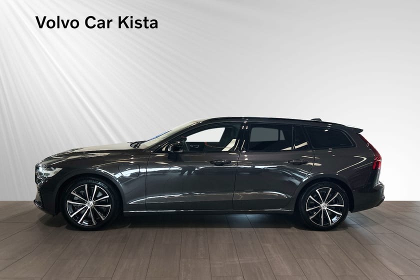 Bild 3 av Volvo V60 T6 Plus Dark Edition 360Kamera Läder Drag