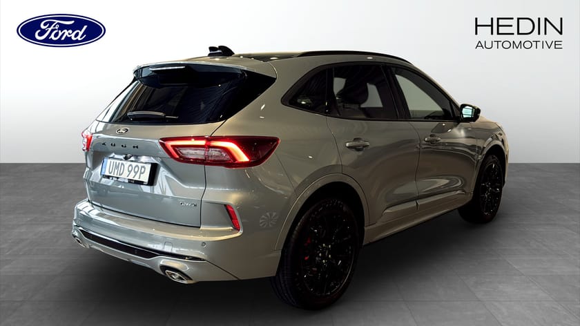 Bild 2 av Ford Kuga Plug-In Hybrid ST-Line X 2.5 FWD 243hk Black Edition