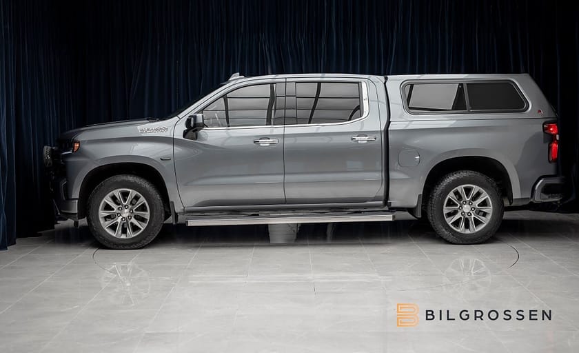 Bild 2 av Chevrolet Cheyenne Silverado High Country 6.2 V8 4WD Hydra-Matic Pano BOSE Kåpa MOMS