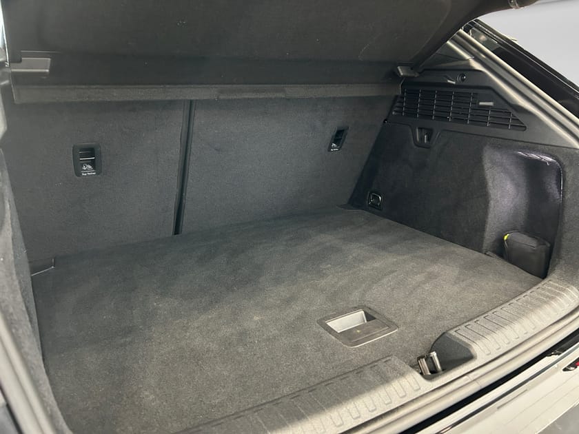 Bild 4 av Audi A3 Sportback 35 TFSI 150 HK S TRONIC/ Parkeringsvärmare
