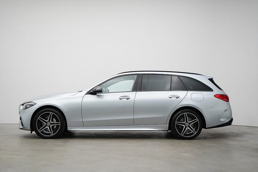 Bild 3 av Mercedes-Benz C 300 T e C / 313hk / AMG / Burmester