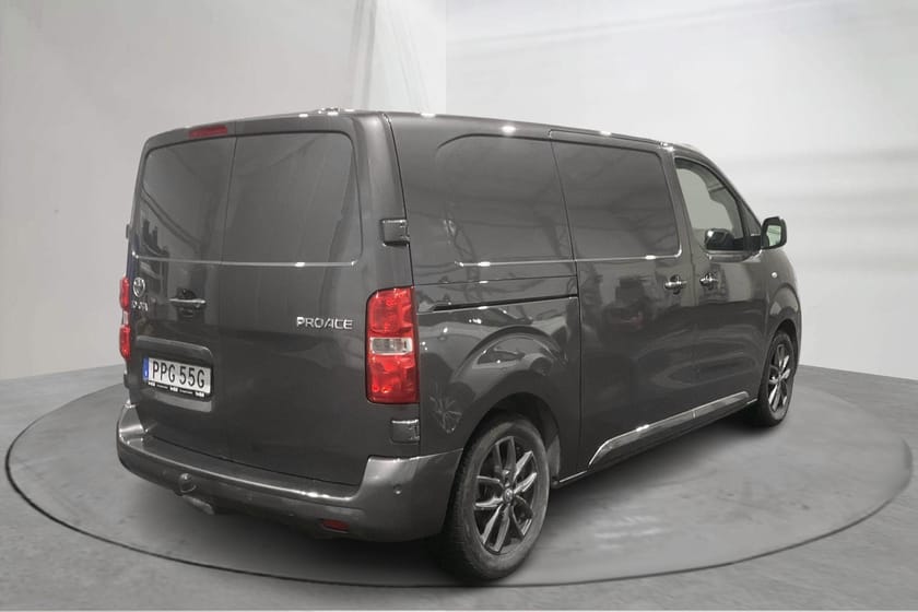 Bild 3 av Toyota Proace 2.0D (177hk) Medium Head-up Drag