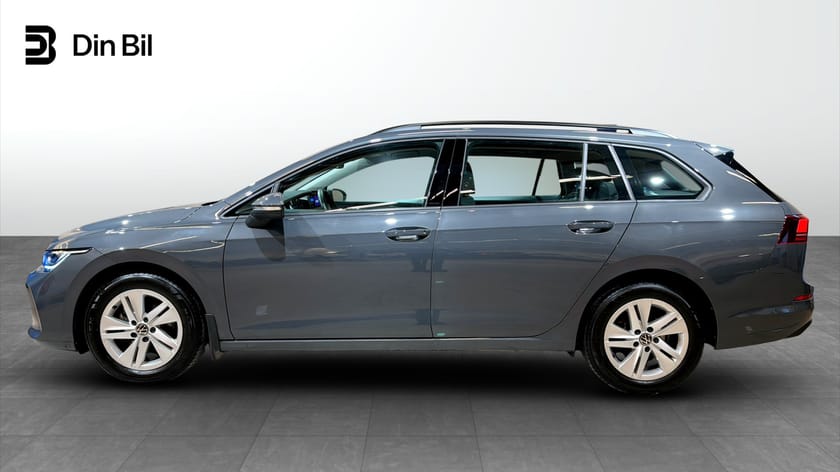 Bild 2 av Volkswagen Golf Sportscombi eTSI150 DSG Drag/Värmare