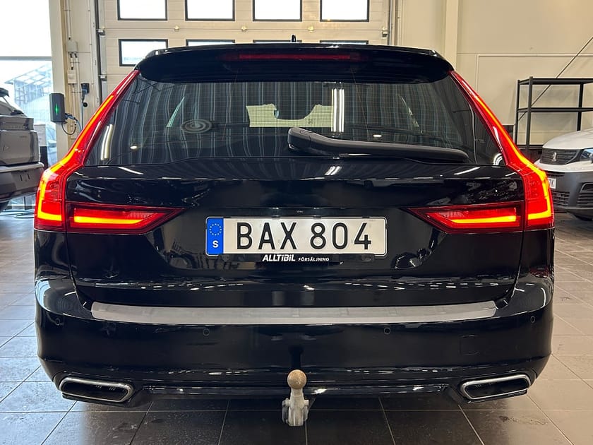 Bild 5 av Volvo V90 D3 Geartronic R-Design Värmare/Drag/Kamera/Navi/H/K/VOC