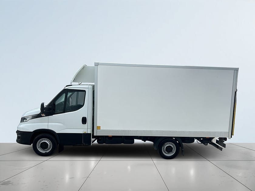 Bild 4 av Iveco Daily 35-140 Chassi Cab 2.3 Aut MOMS/Lift/Dvärm/SoV/Kamera