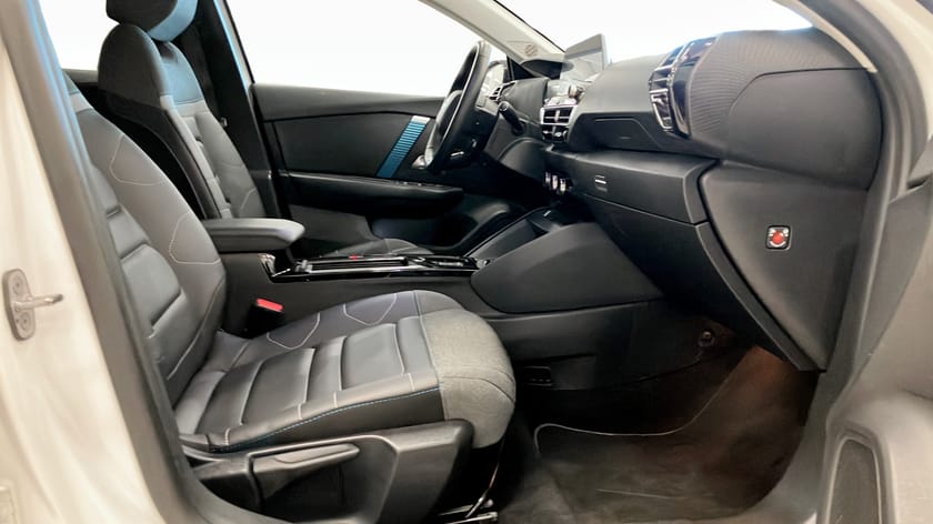 Bild 3 av Citroën ë-C4 Shine Electric,  136Hk, 2021, |NAVI|BACKKAMERA|