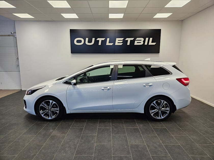 Bild 2 av Kia cee'd_sw 1.6 CRDi 136hk GT-Line Navi Backkamera