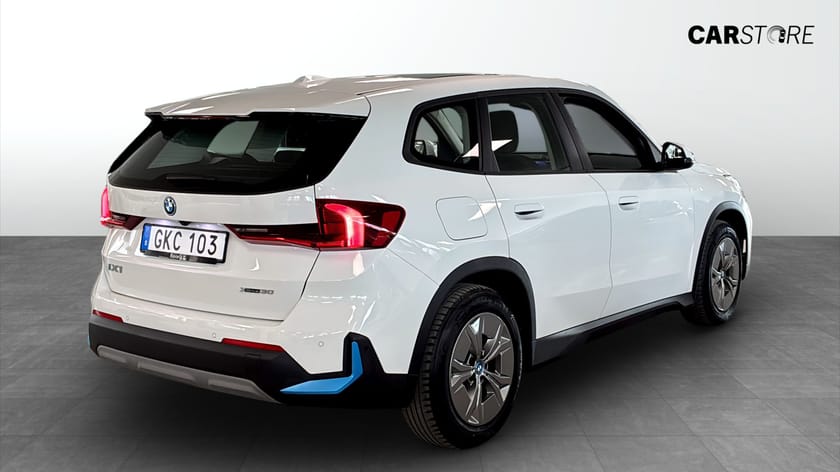 Bild 2 av BMW iX1 xDrive30 306HK DRAG PANO NAVI KAMERA