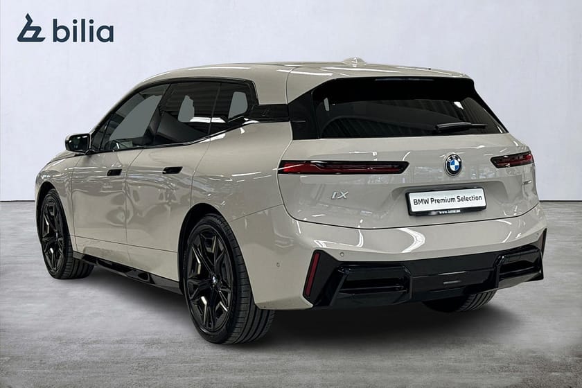 Bild 2 av BMW iX xDrive60 xDrive 60 M-Sport | Drag | Aktiv farth. | H&K | Komfort