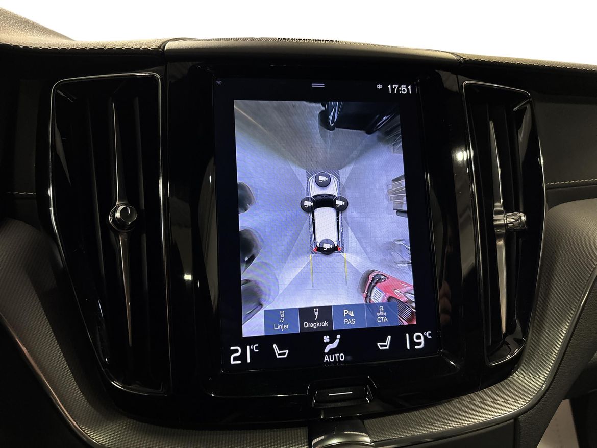 Volvo XC60 2021 - miniatyr 17