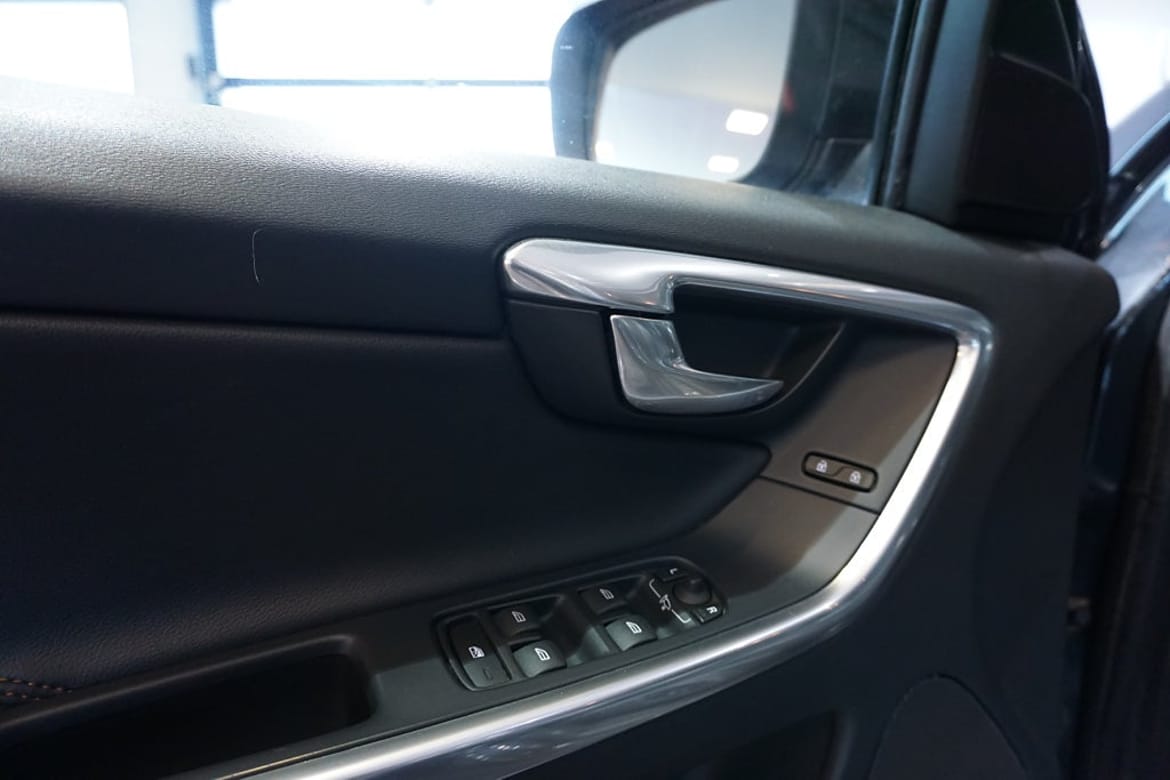 Volvo XC60 2016 - miniatyr 12