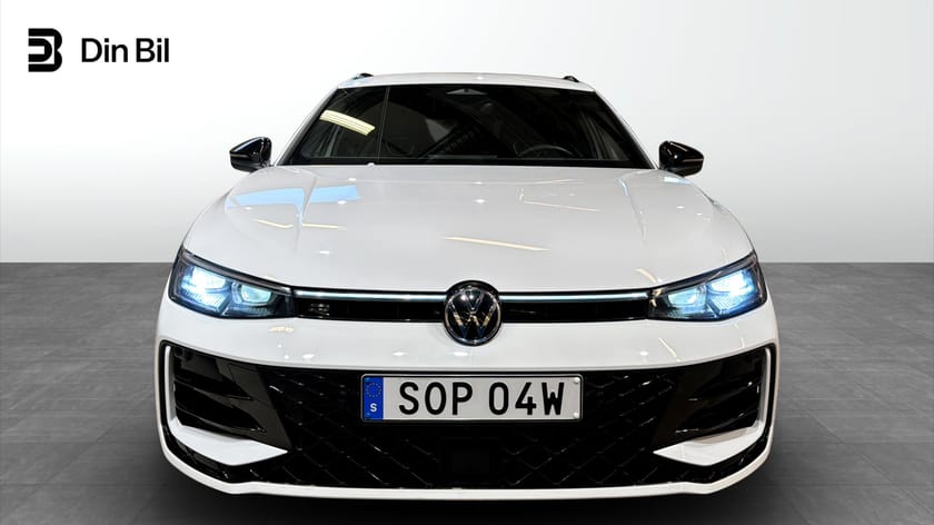 Bild 4 av Volkswagen Passat Sportscombi R-Line Black TDI193 DSG 4M Drag
