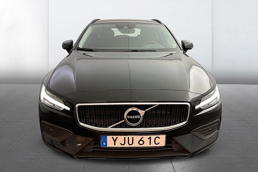 Bild 3 av Volvo V60 D4 AWD Momentum Aut Drag Rattvärme Värmare Cockpit 190hk