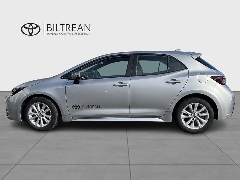 Bild 3 av Toyota Corolla Hybrid 1,8 5D Active Vinterhjul ingår