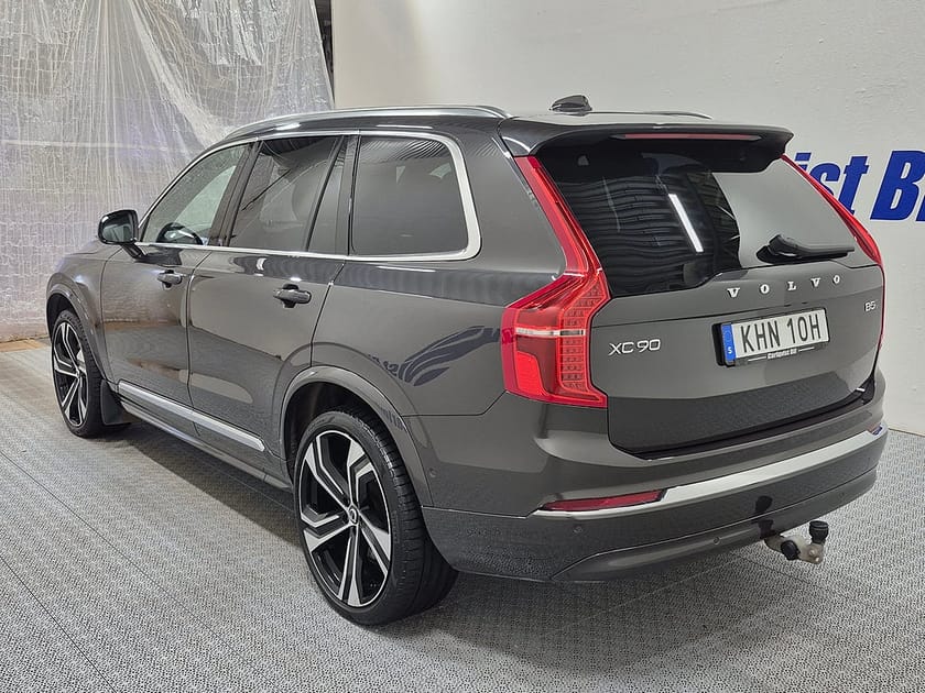 Bild 5 av Volvo XC90 7-seater AWD B5 MILDHYBRID 7-sits Dark plus 235HK 4x4 R-Design Läder