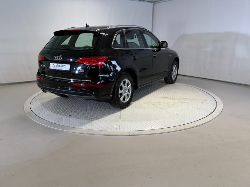 Bilde 3 av Audi Q5 2,0 163hk Quattro S-Line ACC/Krok/Navi/Skinn/Webasto