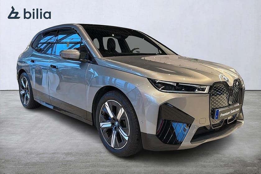 Bild 2 av BMW iX xDrive40 xDrive 40 Sportpaket | Innovation | H&K | Drag | Pano