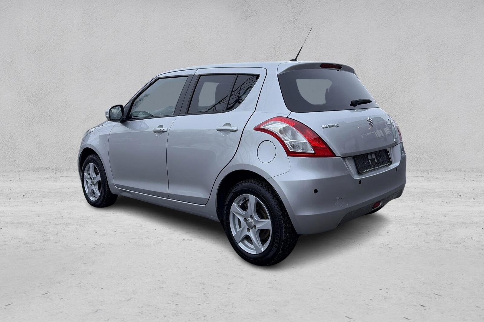 Thumnail bilde 3 av Suzuki Swift 5-dørs