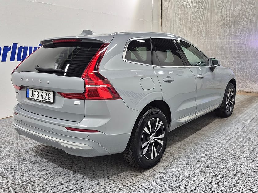 Bild 4 av Volvo XC60 T6 Recharge Core Bright plug in AWD 350HK 4x4 Panorama