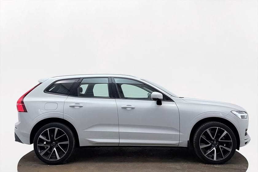 Bild 5 av Volvo XC60 T8 TwEn AWD Momentum Drag Pano Värmare H/K 392hk