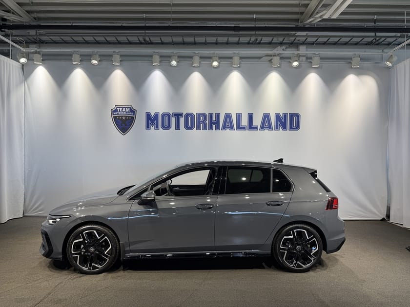 Bild 1 av Volkswagen Golf R-Line / Drag / H&K / Kamera