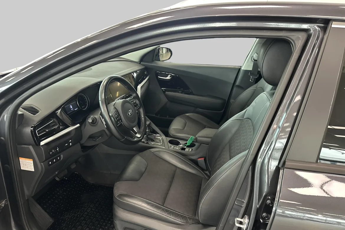 picture of a car