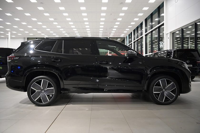 Bild 4 av Volkswagen Tayron 7-seater R-Line Edition Black Style, Drag, Värmare