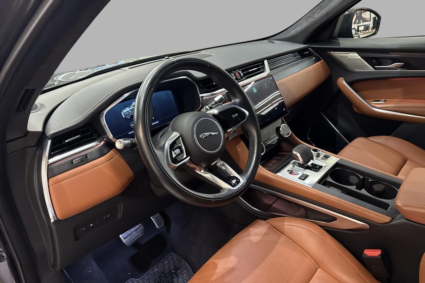 Bilde 5 av Jaguar F-Pace P400e PHEV R-DYNAMIC BLACK