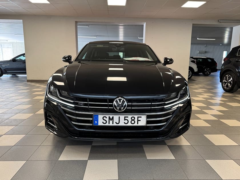 Bild 3 av Volkswagen Arteon eHybrid Shooting Brake 1.4 TSI R-Line Cockpit Navi Drag