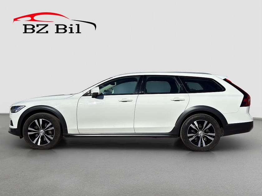 Bild 3 av Volvo V90 Cross Country B4 AWD Pano Värmare Drag MOMS