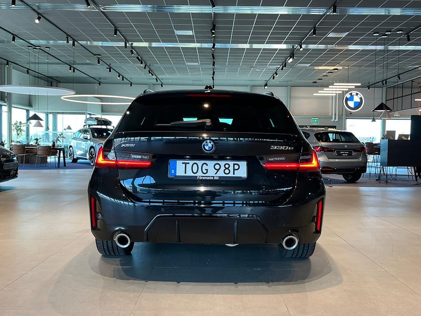 Bild 5 av BMW 330e xDrive Touring M-Sport Adapt. Fart Rattvärme Drag 4,95%