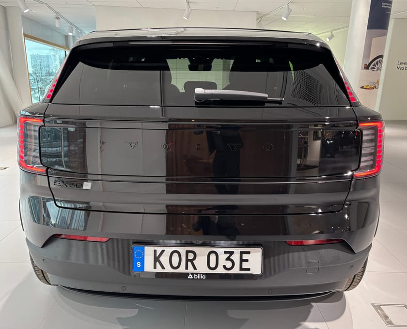 Bild 5 av Volvo EX30 Single Motor Extended Range SM Plus Black Edt