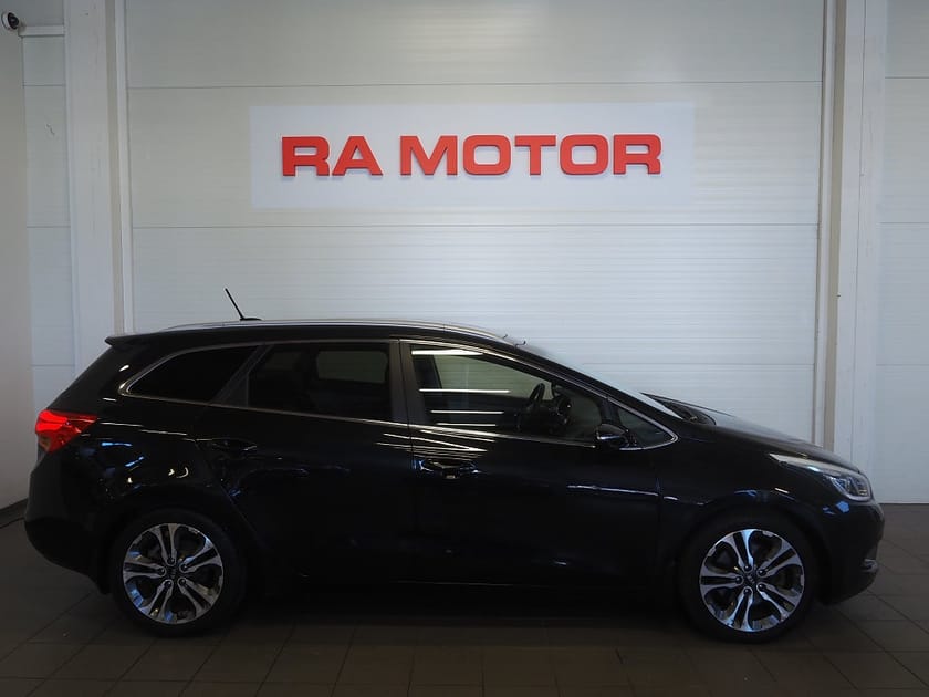 Bild 4 av Kia cee'd_sw _sw 1.6 CRDi 128hk Special Edt Drag M-Värm Kamera Navi