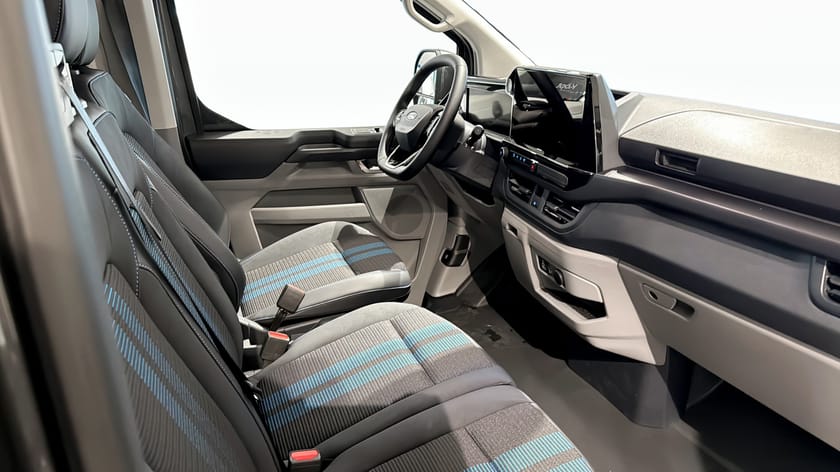 Bild 3 av Ford E-Transit Custom 340 SPORT BEV|216hk|Demo|
