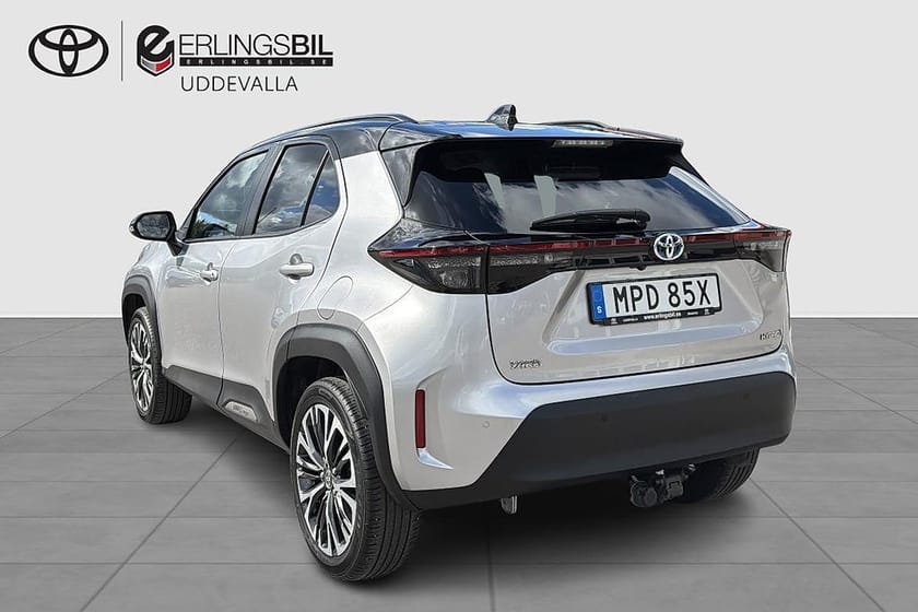 Bild 3 av Toyota Yaris Cross Hybrid 1.5 ELHYBRID FWD STYLE PLUSPAKET JBL BI-TONE DRAGKROK