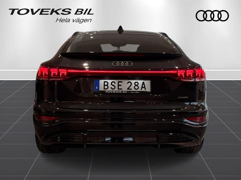 Bild 4 av Audi Q6 Sportback e-tron quattro LUFTFJÄDRING