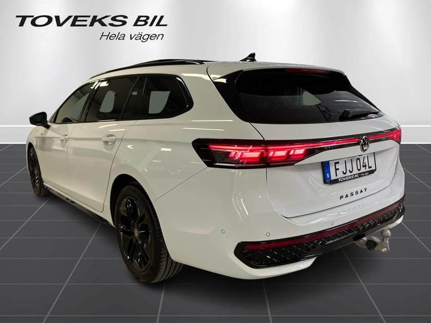 Bild 3 av Volkswagen Passat Variant eHybrid 1.5 TSI 272Hk/R Line Black Style/