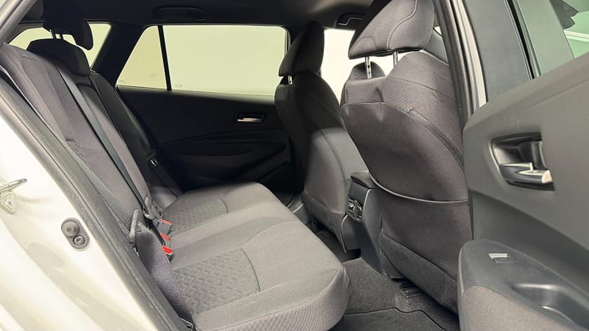 Bild 5 av Suzuki Swace Hybrid 1.8 Fullhybrid,  Automat, Låga mil!